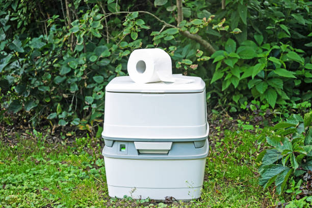 Best Best portable toilet rental  in Zephyrhills, FL
